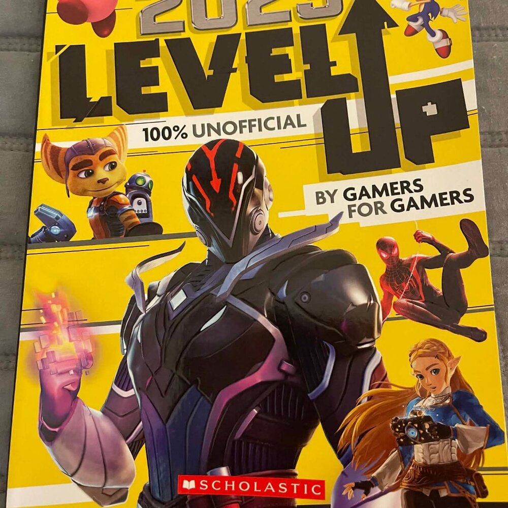 LOT: 4 Gamer books - appropriate for elementary school/preteens - Picture 3 of 5